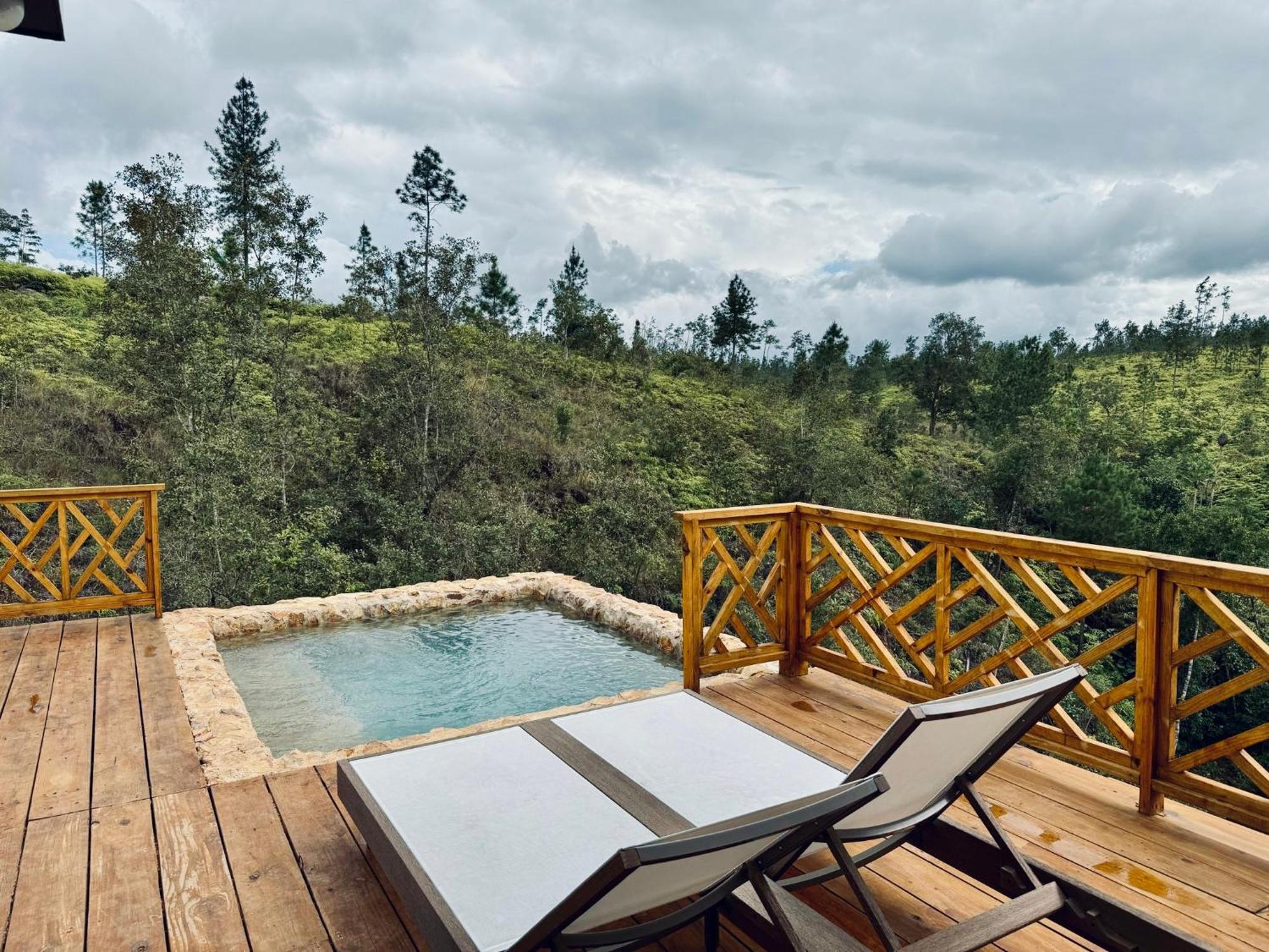 Hidden Valley Wilderness Lodge Blancaneau Exterior foto